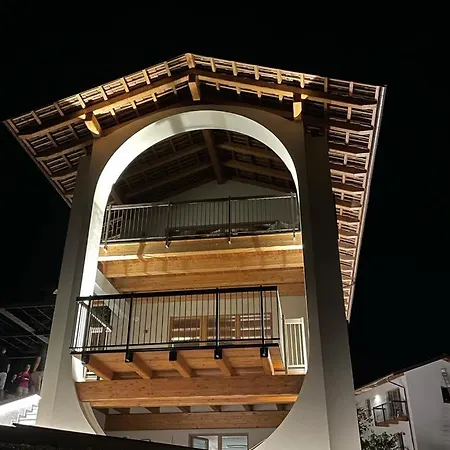 Arezza Farm stay Revello